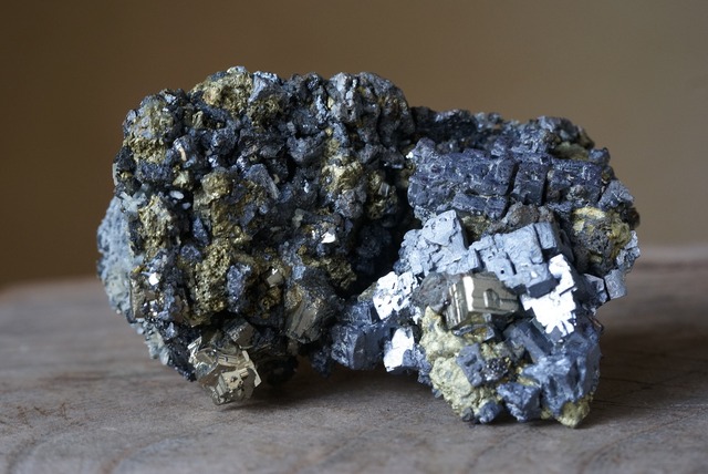 ガレナ/チャルコパイライト/パイライト/スファレライト　Galena/Chalcopyrite/Pyrite/Sphalerite