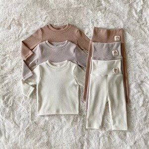 【BABY】韓国風　ナチュラルリブセットアップ