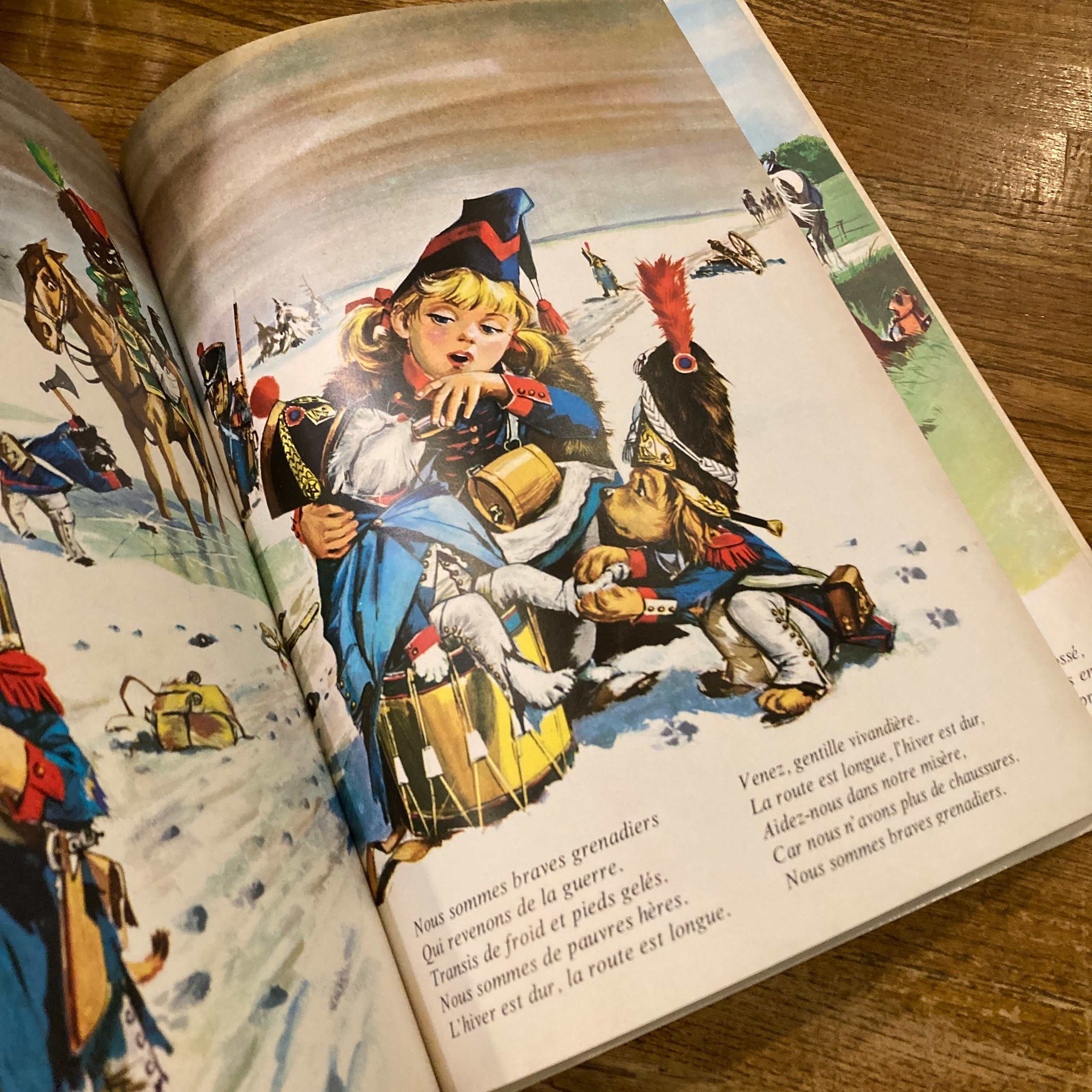 Caroline a Travers les Ages / Pierre Probst | 百年