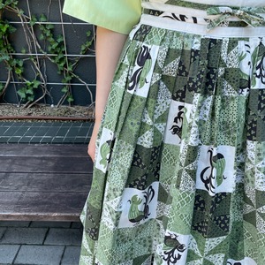 50's khaki rooster print skirt waist design