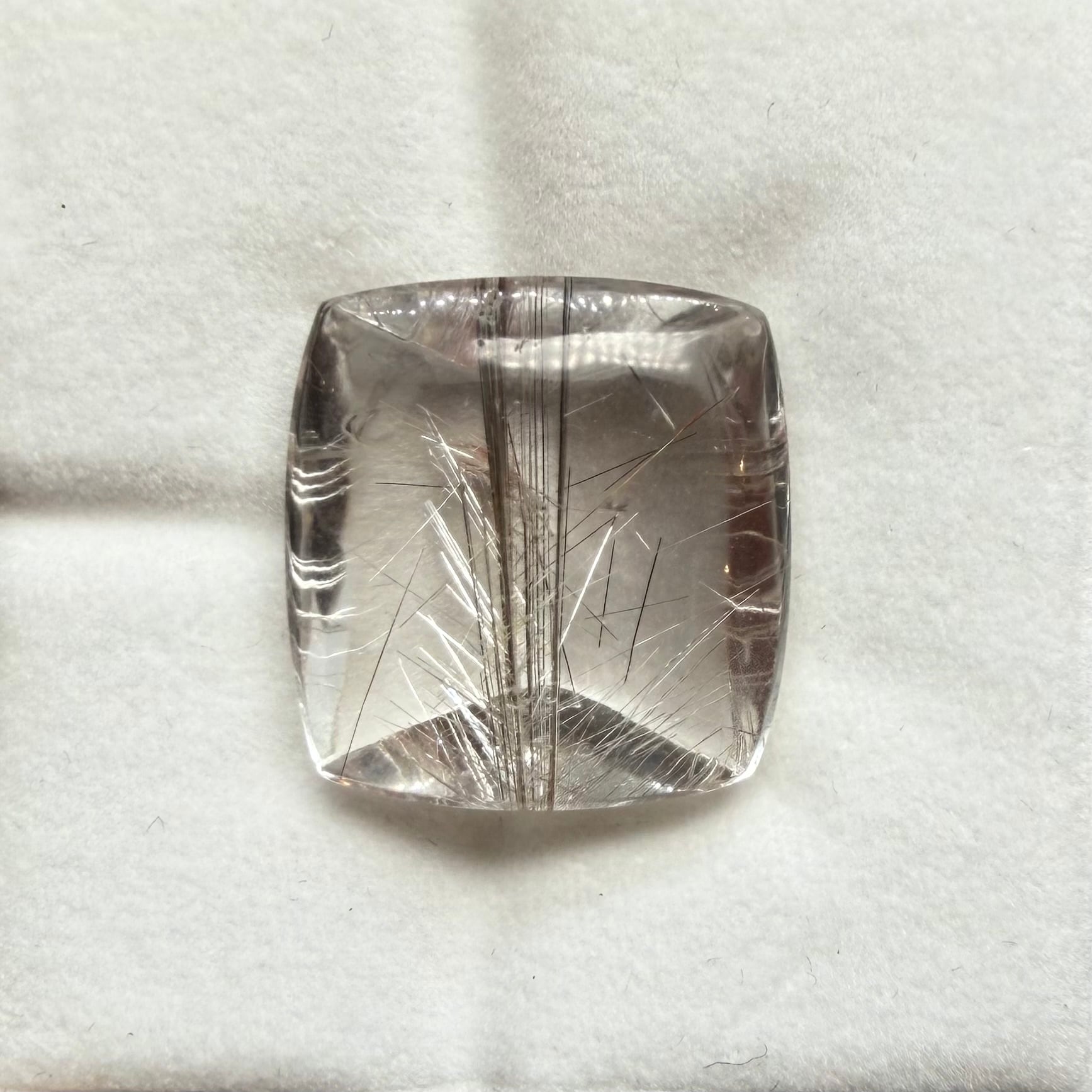 茶柱が立ったようなシルバールチルクオーツ