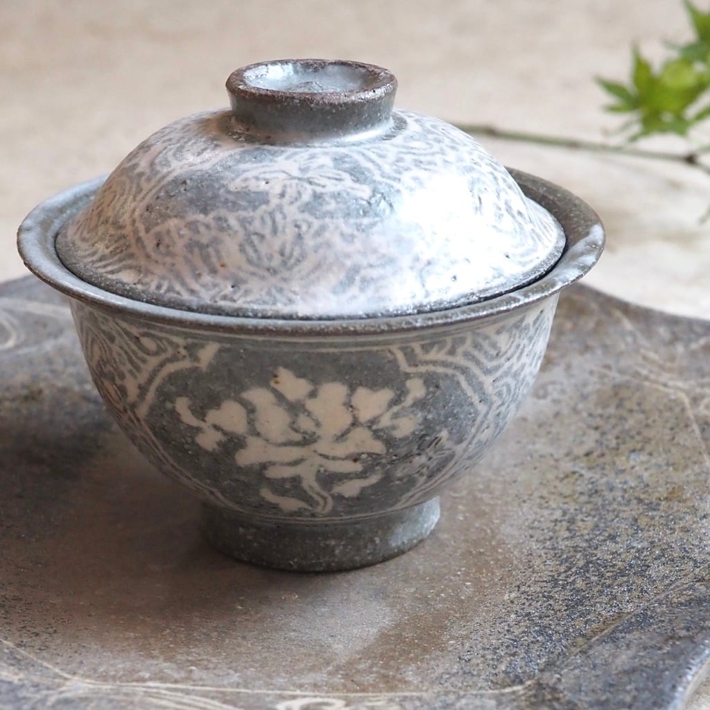 土本訓寛・久美子/象嵌 蓋碗 蝶・蓮華・福寿