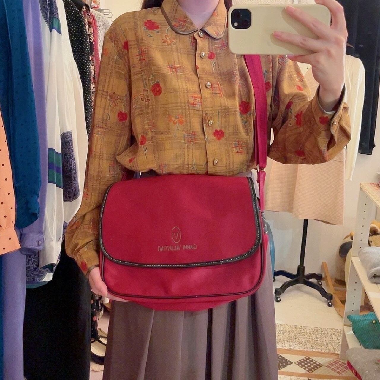 GIANNI VALENTINO / wine red shoulder bag