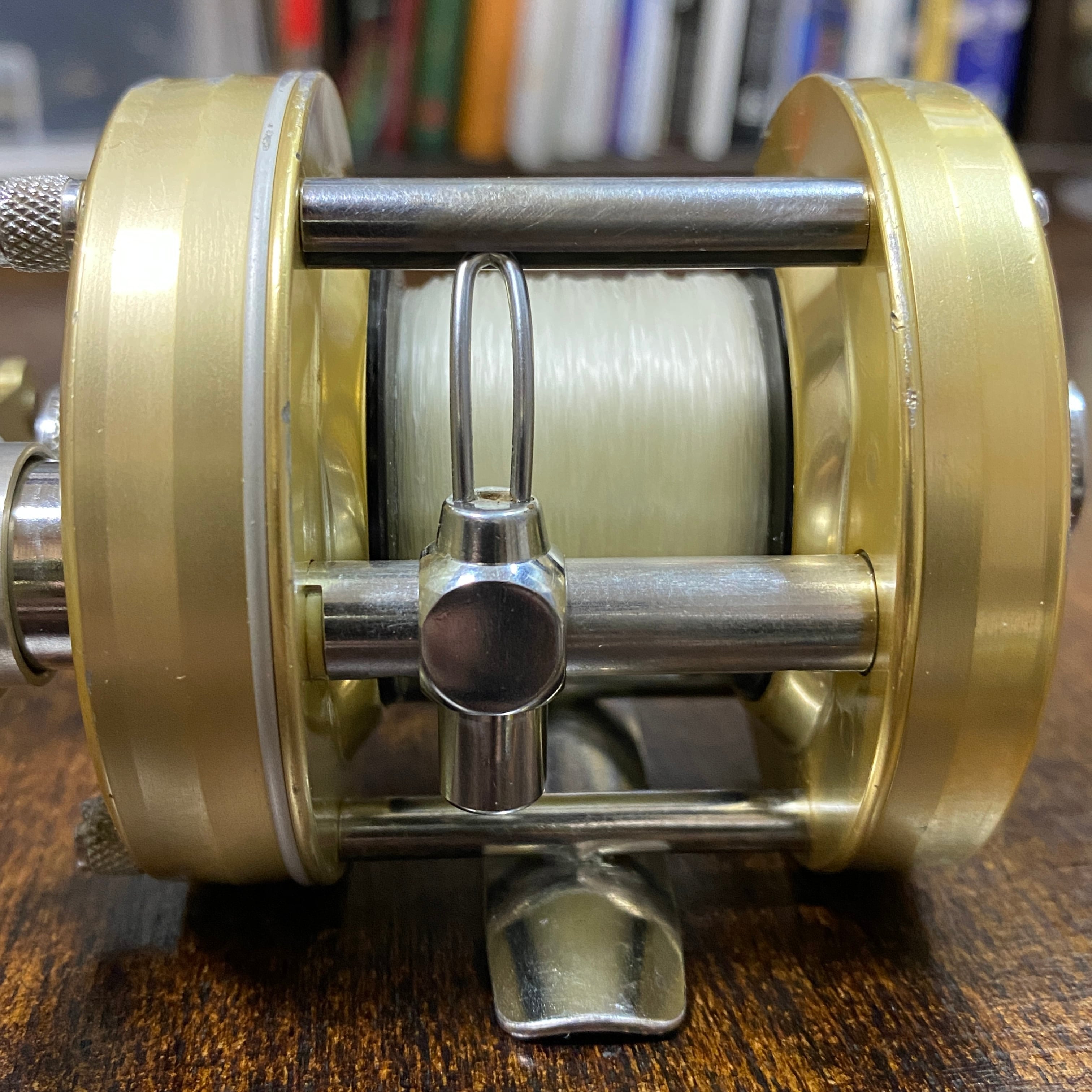 70s ABU Ambassadeur 5000D ゴールド メンテ済/ オールドアブ [1136