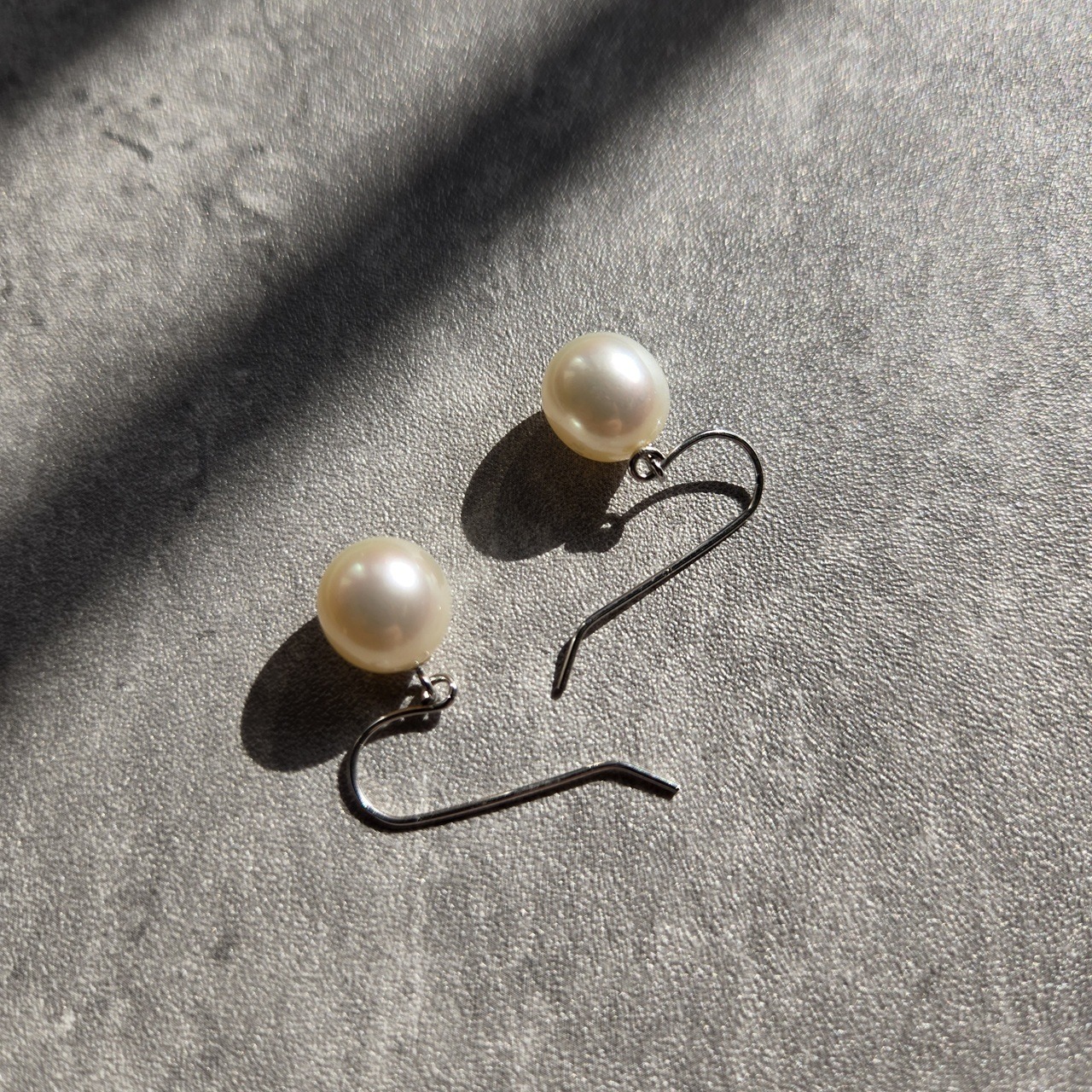 【ROSE】淡水パールピアス フック式（9.5MM）