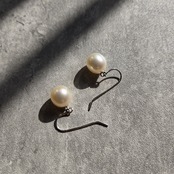 【ROSE】淡水パールピアス フック式（9.5MM）