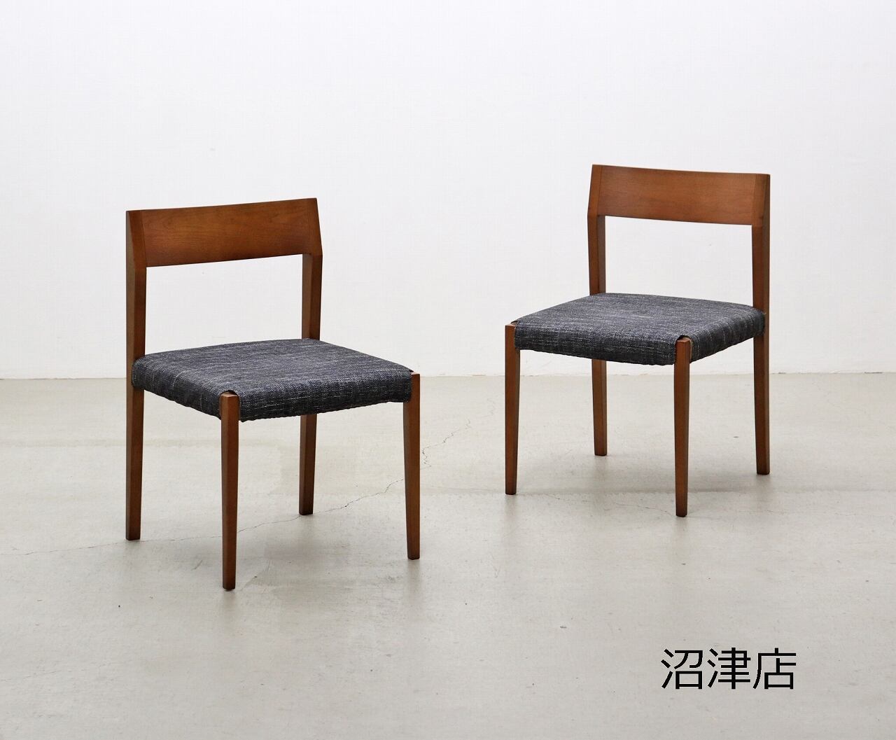 沼津店】在庫2脚 HUKLA フクラ BRIN ブラン ウォールナット ダイニング 