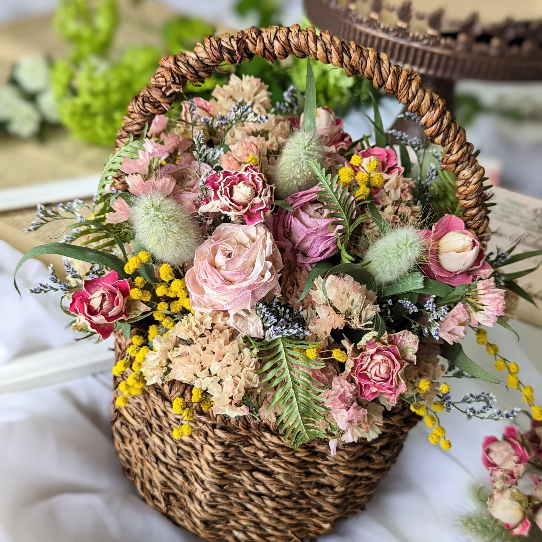 薔薇とラナンキュラスの花籠リース♡ピンク♡ドライフラワー 薔薇とラナンキュラスの花籠リース♡ピンク♡ドライフラワー