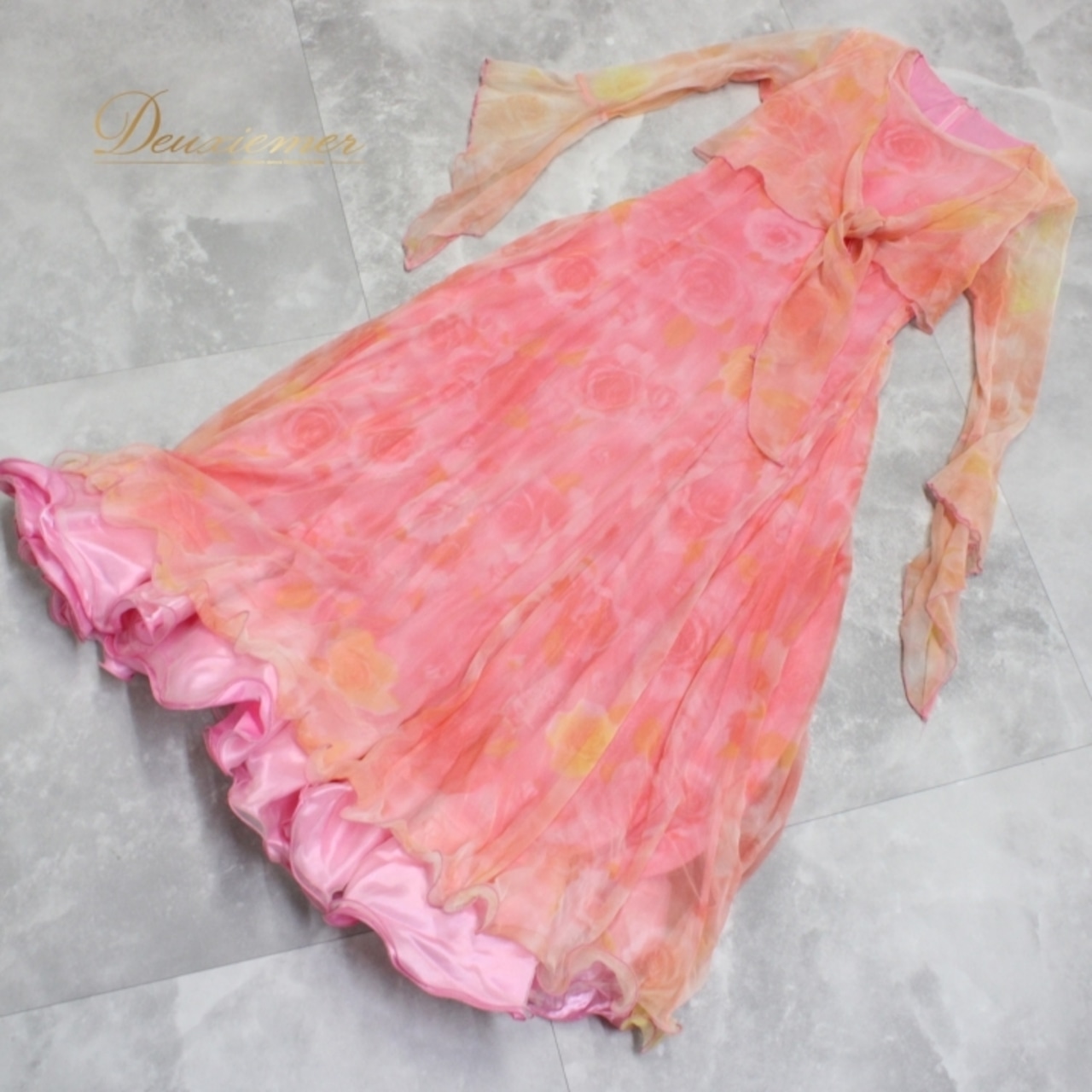 社交ダンス 衣装 スタンダード ドレス ワンピース レッスンウェア パーティドレス レディース ピンク系 オレンジ系 花柄 レース フェミニン フローラル 刺繍 エレガント ボリューム フレア サテン ストレッチ パーティーコスチューム 大人 可愛い 女性用 ダンスウェア おしゃれ 薄手 春 夏 秋