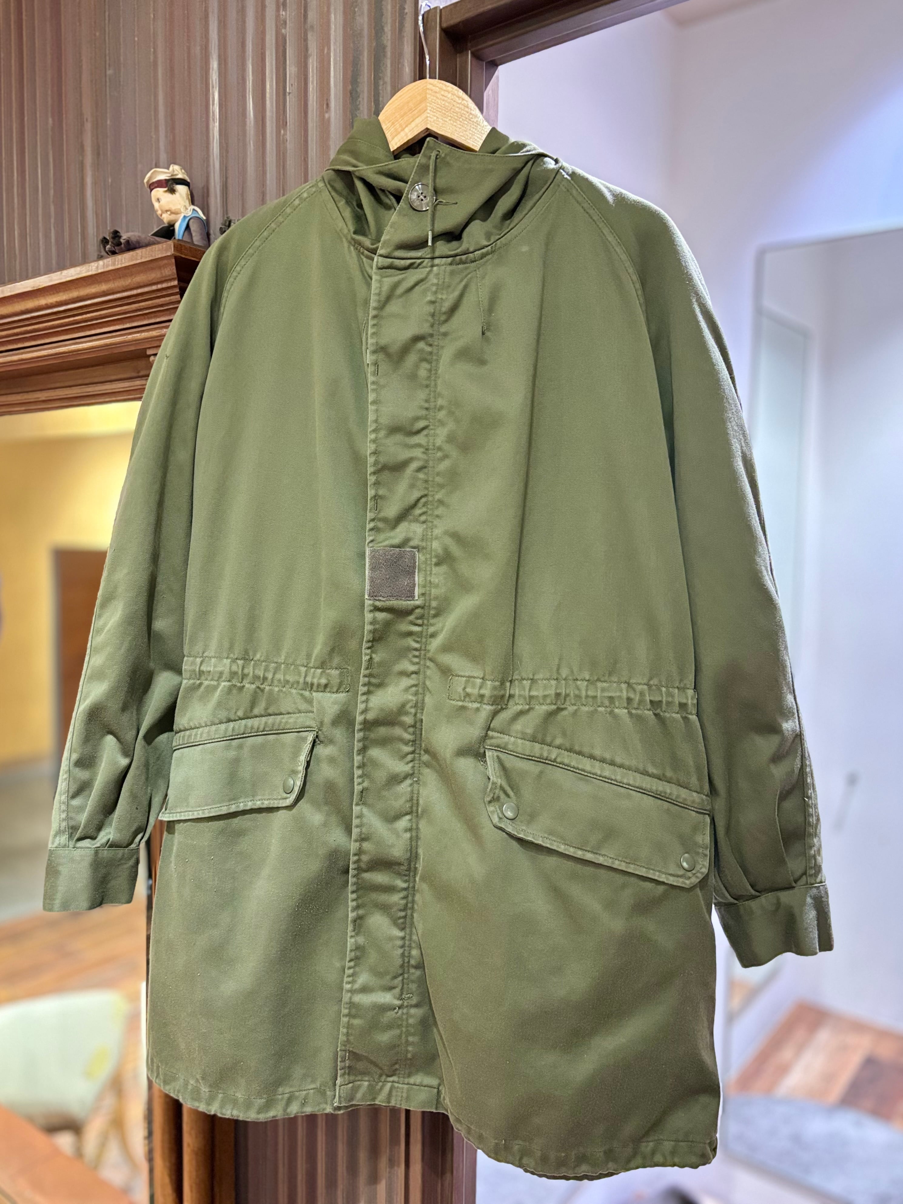 TOPS | STRAYSHEEP ONLINE