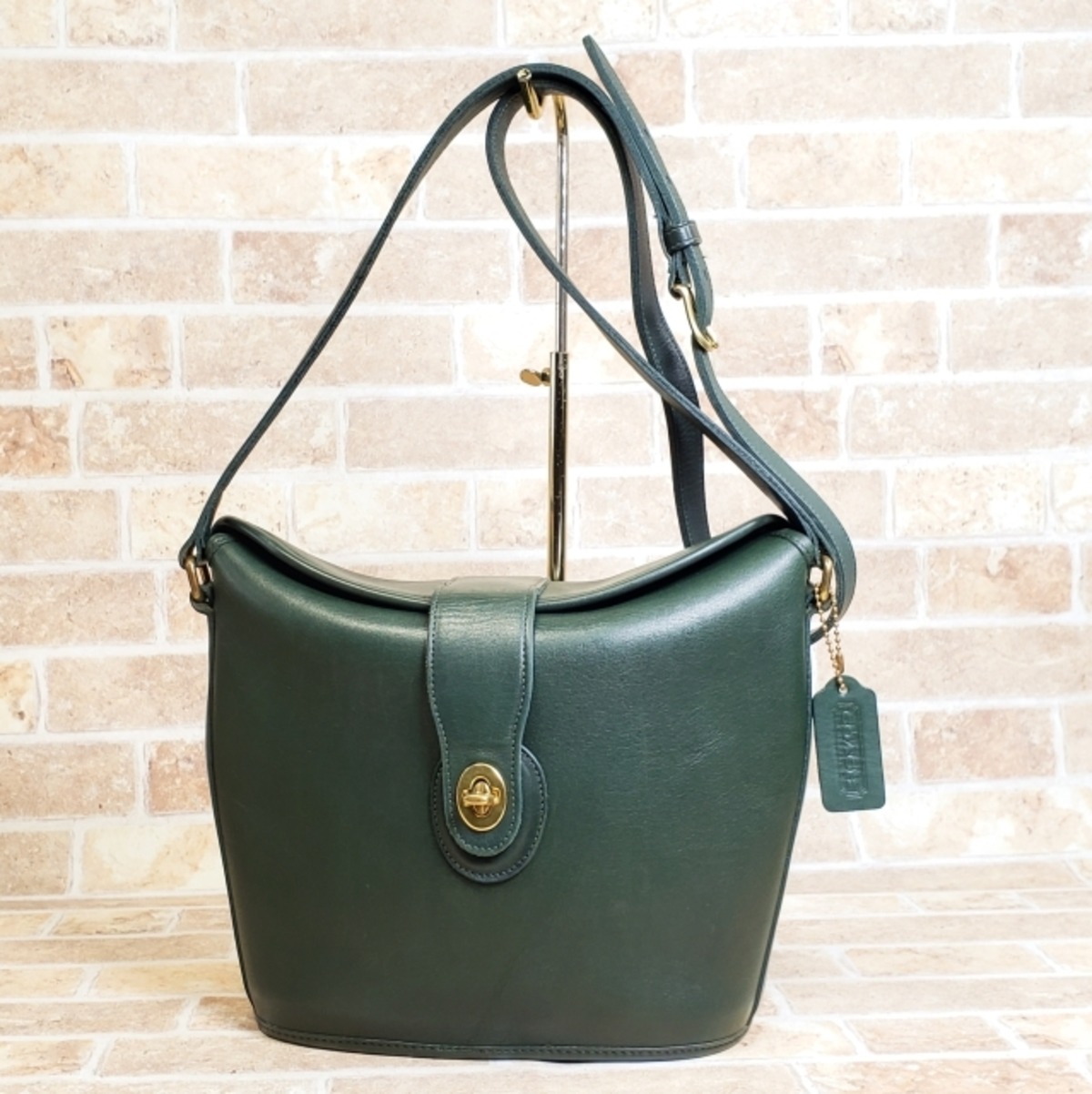 オールドコーチ ☆ USA製 ターンロック レザー ショルダーバッグ  