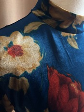 royal blue floral velour tops-5020-10