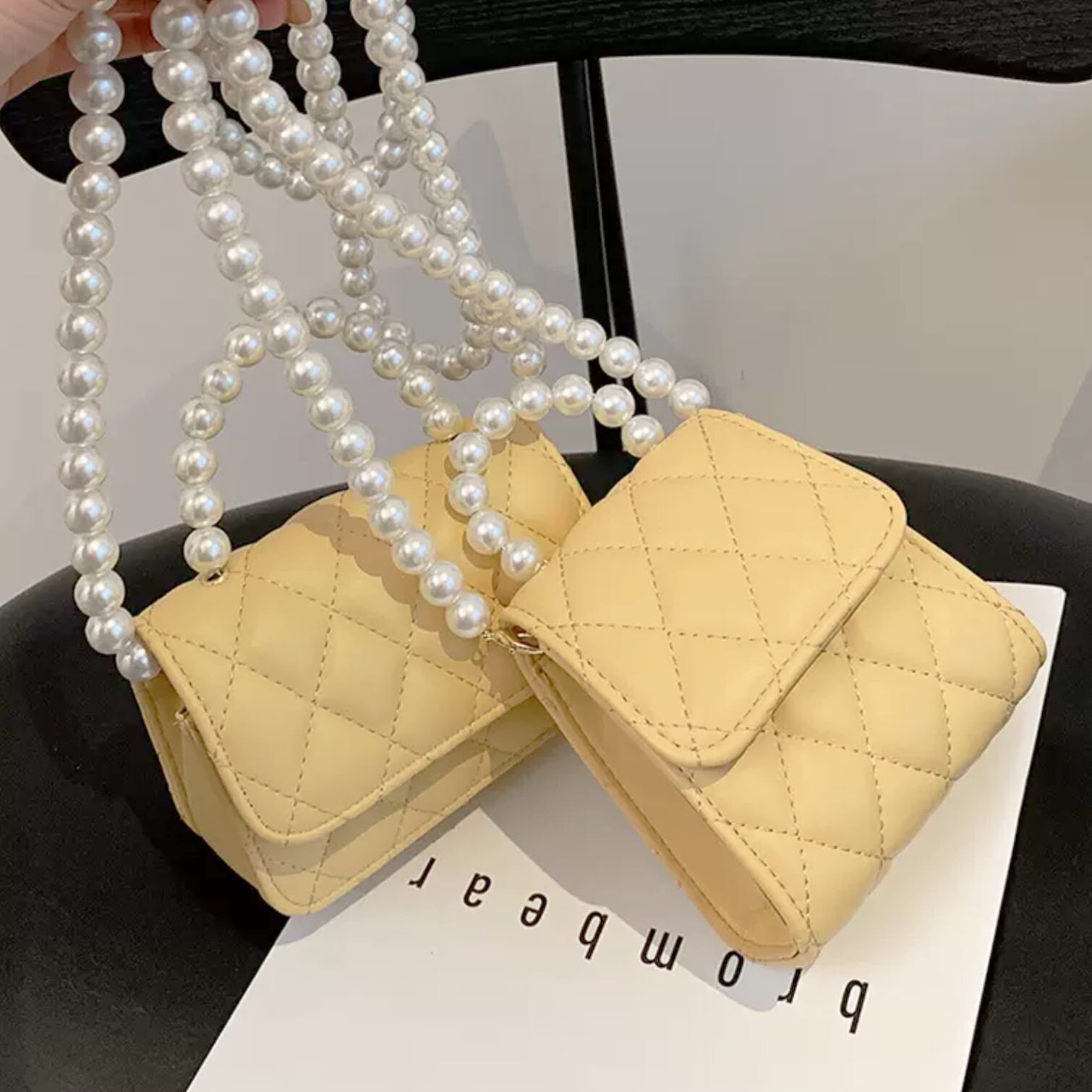 送料無料 選べる 2タイプ 2way ミニ ショルダー ハンド バッグ ポシェット パール チェーン キルティング 高見え 大人っぽ Lamitte Deco トレンド 韓国ファッション ショップ Base店