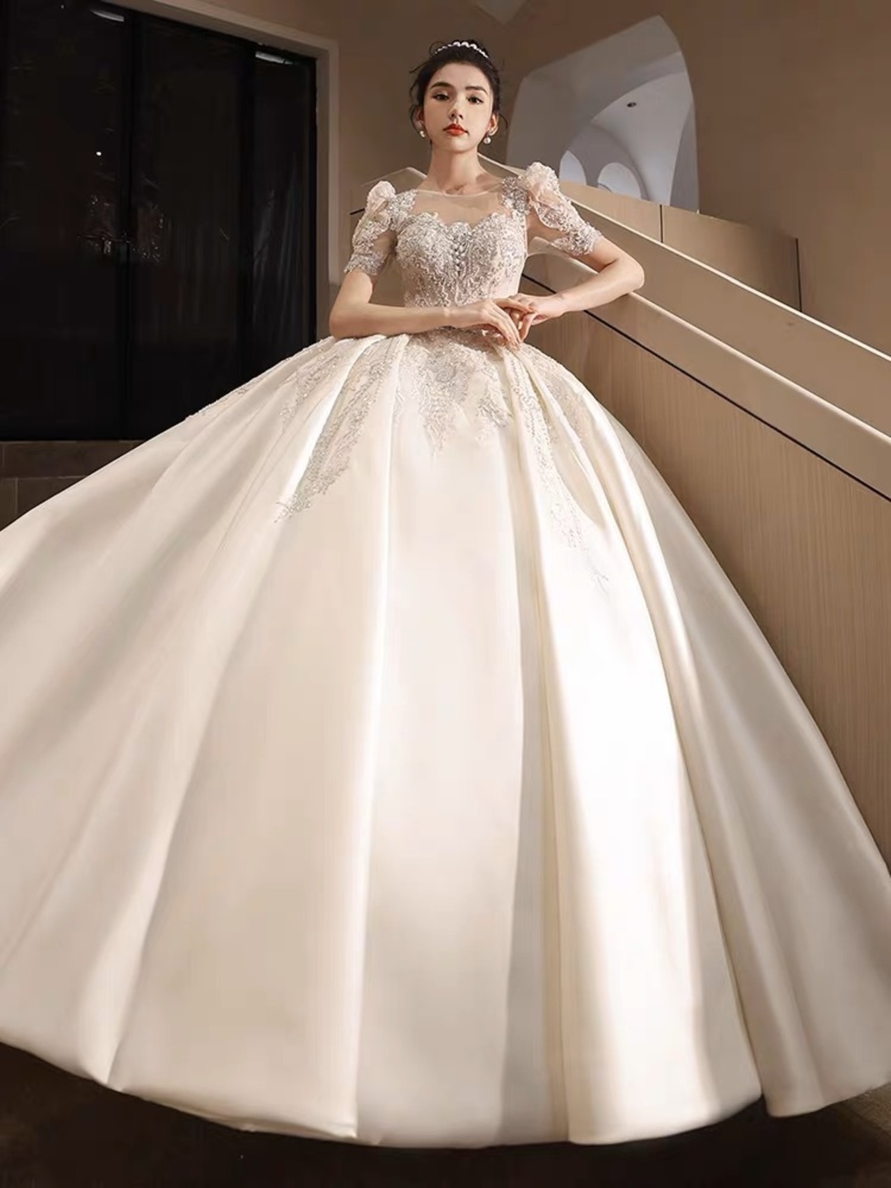 韓国風豪華ドレス:半袖サテン刺繍ドレス | Miharu shop美晴ドレスショップ 