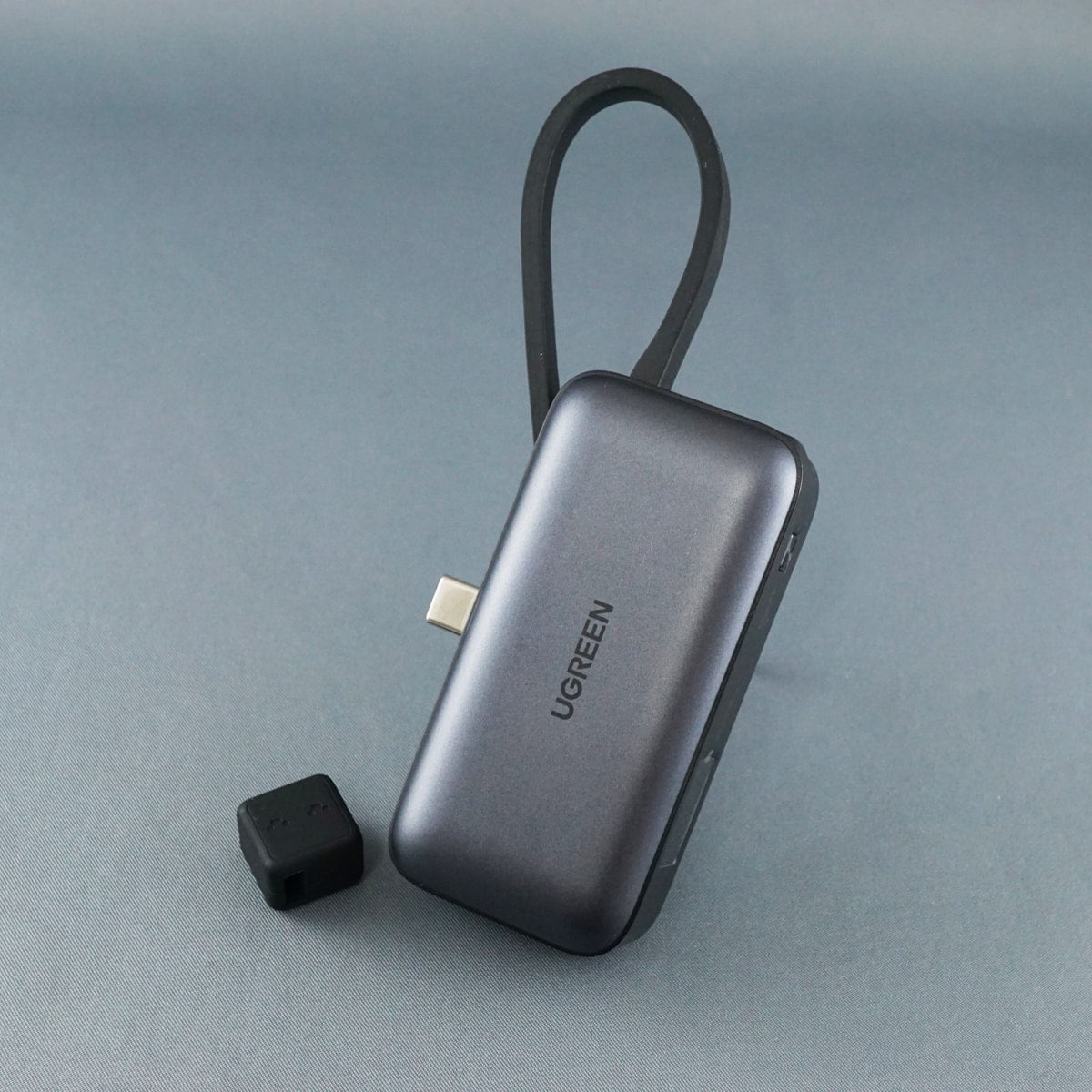 Apple AirPods Pro 2 右イヤホンのみ USED品 エアーポッズ プロ R 片耳