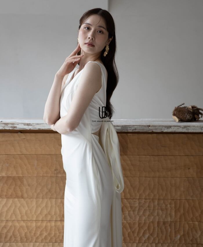 THE URBAN BLANCHE ORIGINAL 】ウエディングドレス Vネック スレンダー
