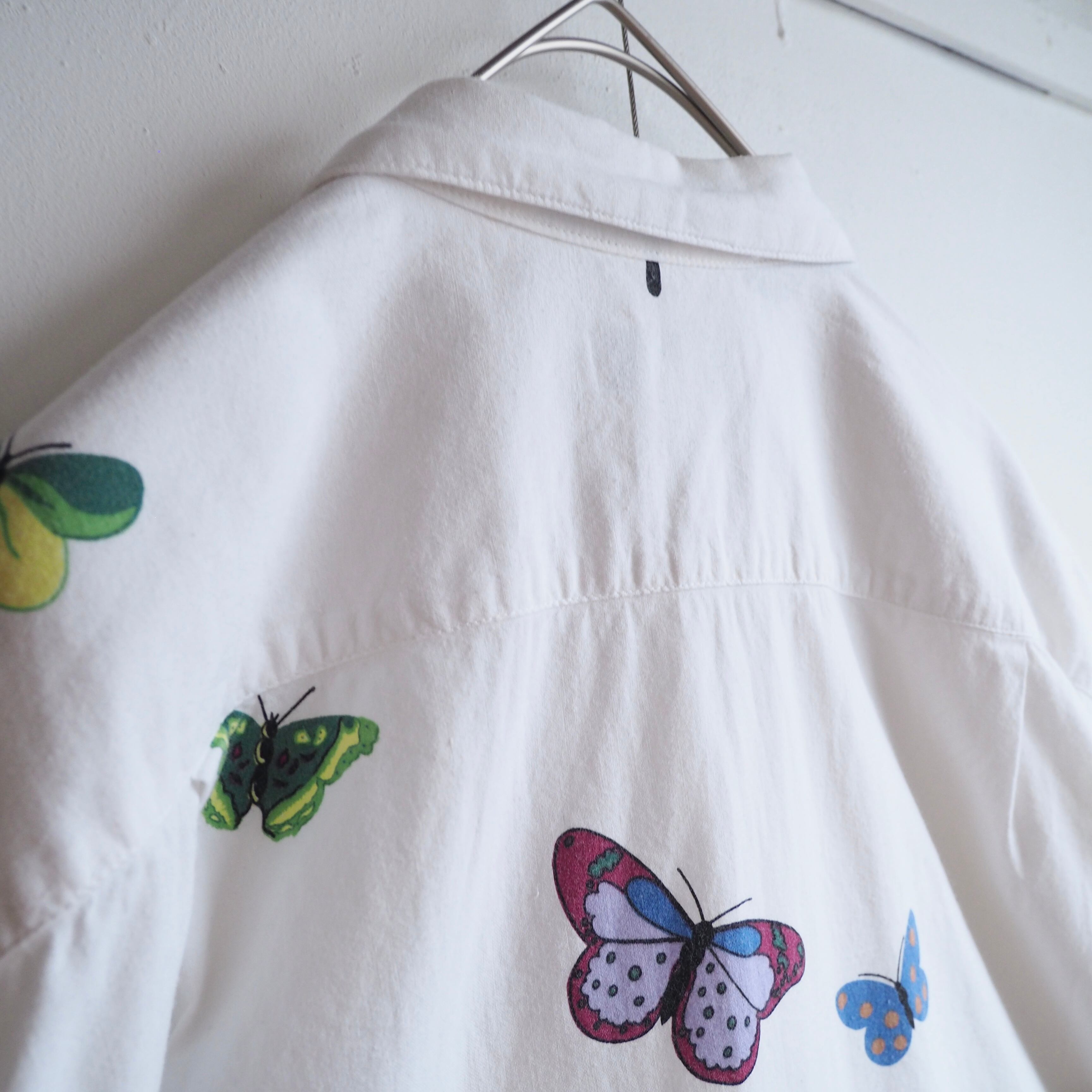 1990s ” Georges Marciano for GUESS ” Butterfly printed cotton SS shirt (made in Usa)