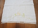 縁編みとイエロー花刺繍のマット(破れあり) 画像12