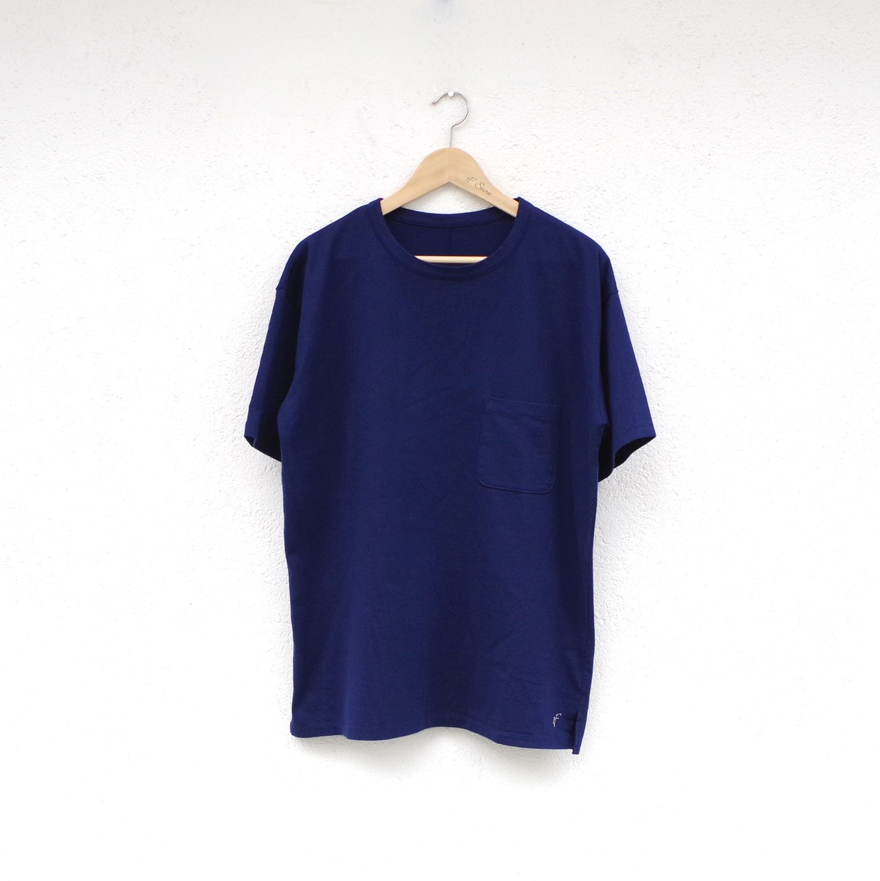 one f P-Tee  NAVY