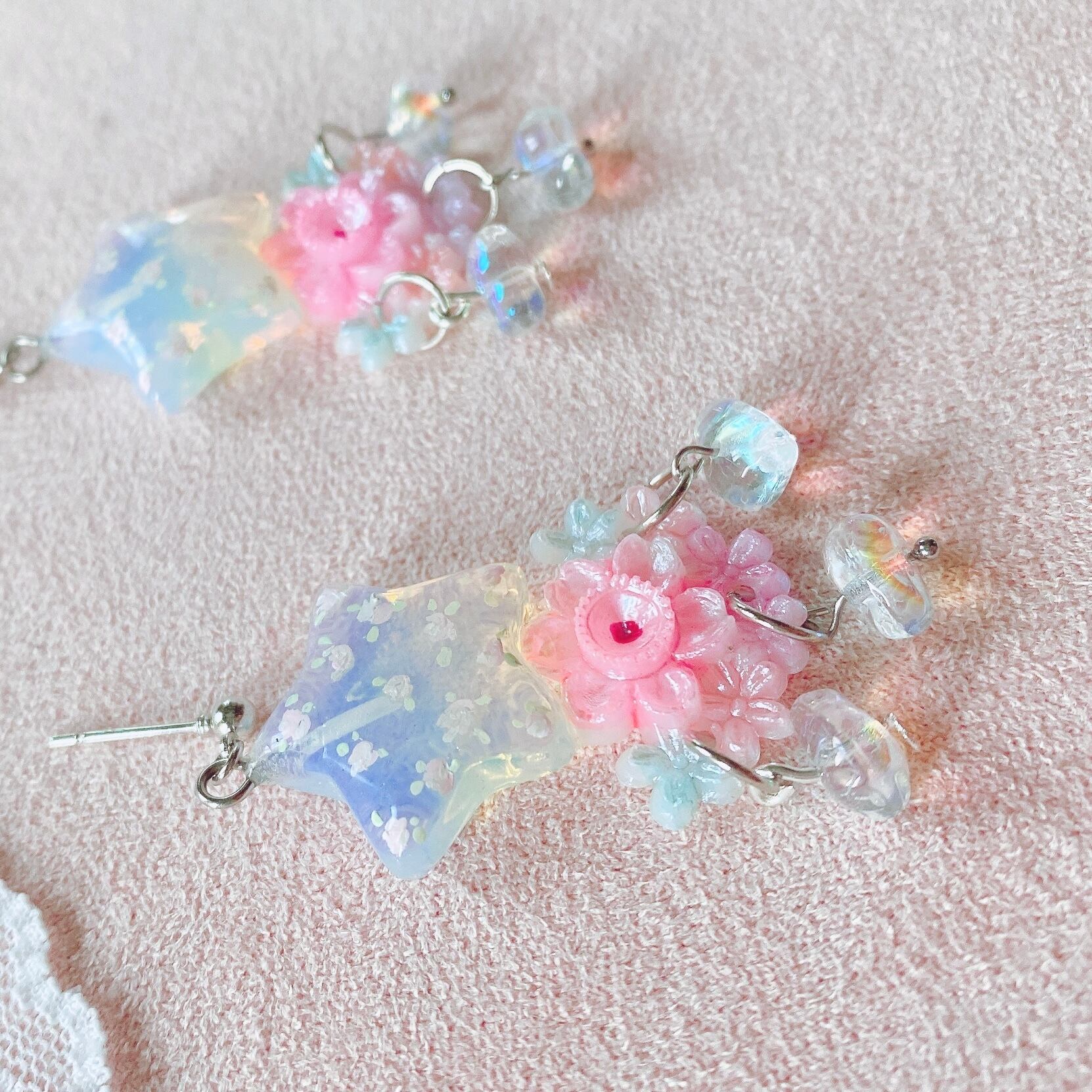 Tanabata Star ♡ 天然石×handpaint イヤリング (light pink)