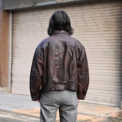 CCUの新作「TRUCKER JACKET」フェイデッドブラウンコーディネート