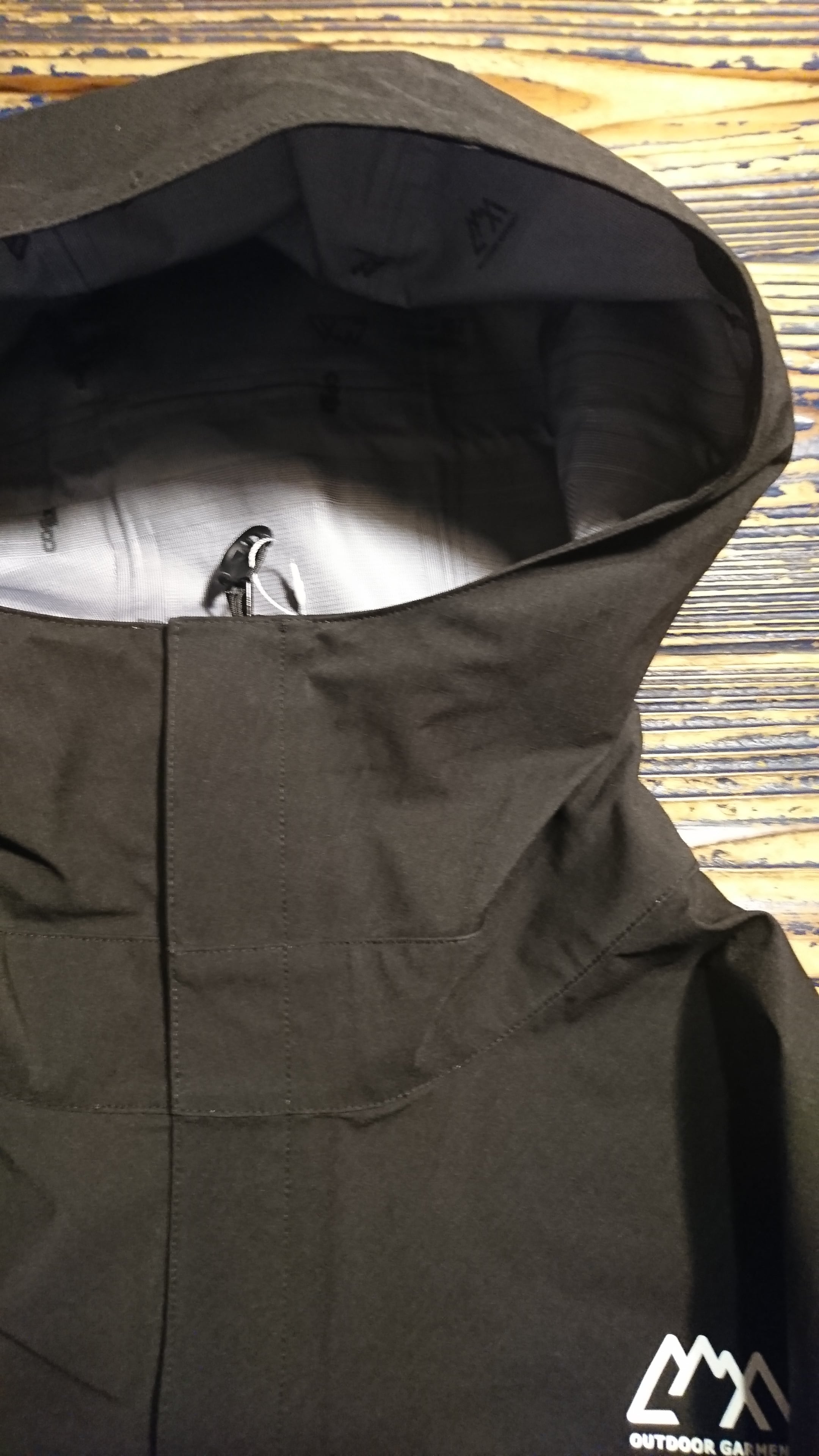 COMFY CMF OUTDOOR GARMENT 