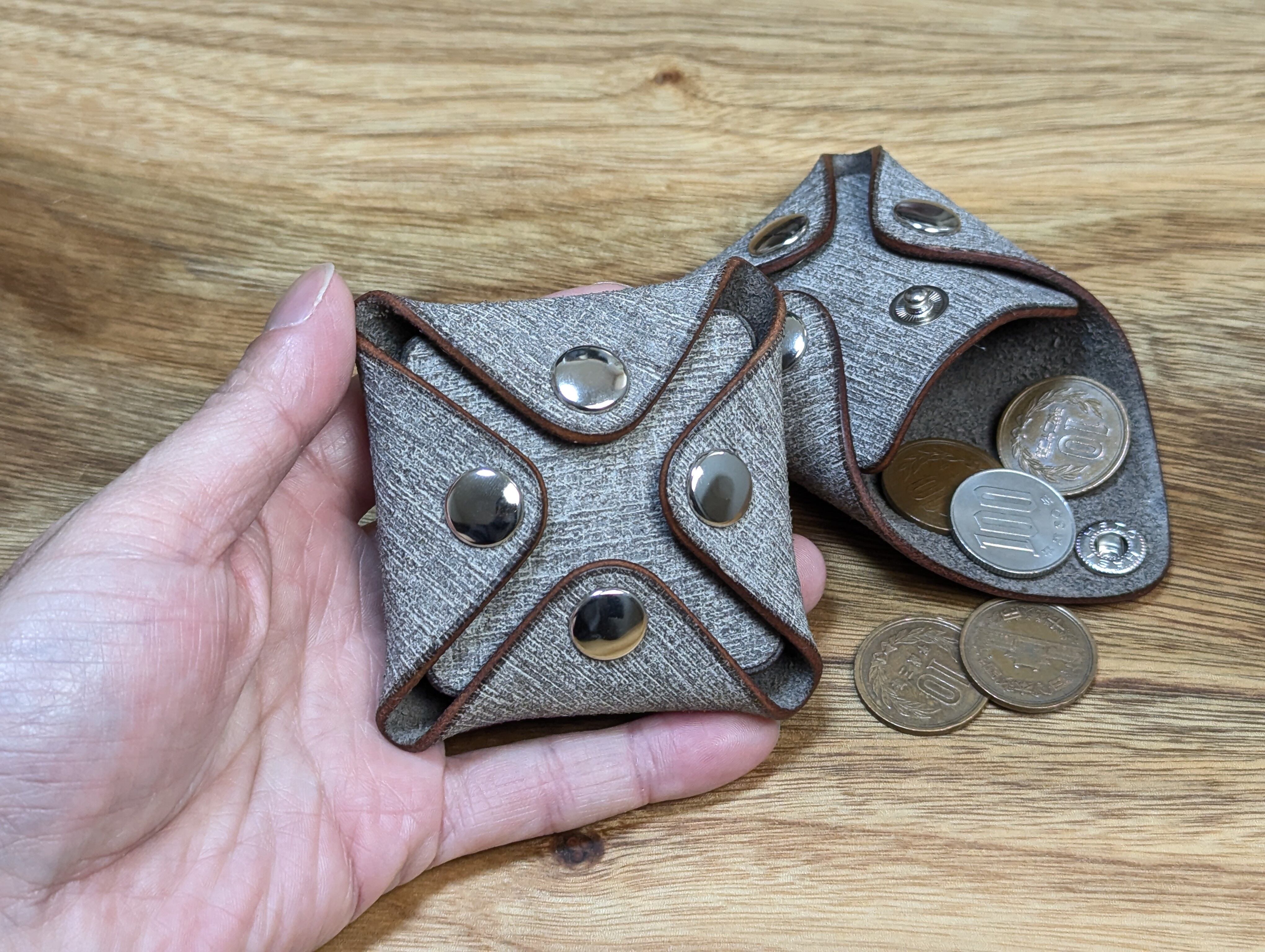【極レア】15万円 イタリア製 限定 小物入れ イタリアンレザー「バベル」使用 4つボタン コインケース | ST工房