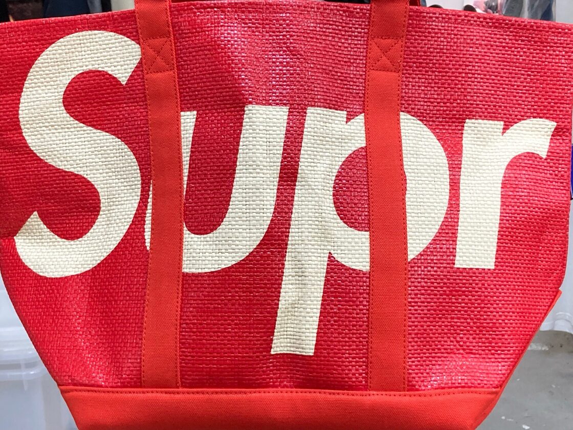 Supreme RAFFIA TOTE RED 89978 | Pay ID