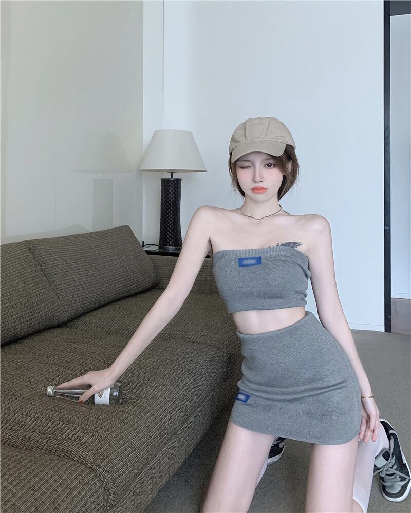 トップス サマーグレーショート薄手バック 夏物 ピュア ブラックストロベリース24641019822