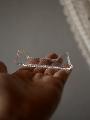 残り→2 スリムなガラスナイフレスト フランスヴィンテージ ブロカントのある暮らし