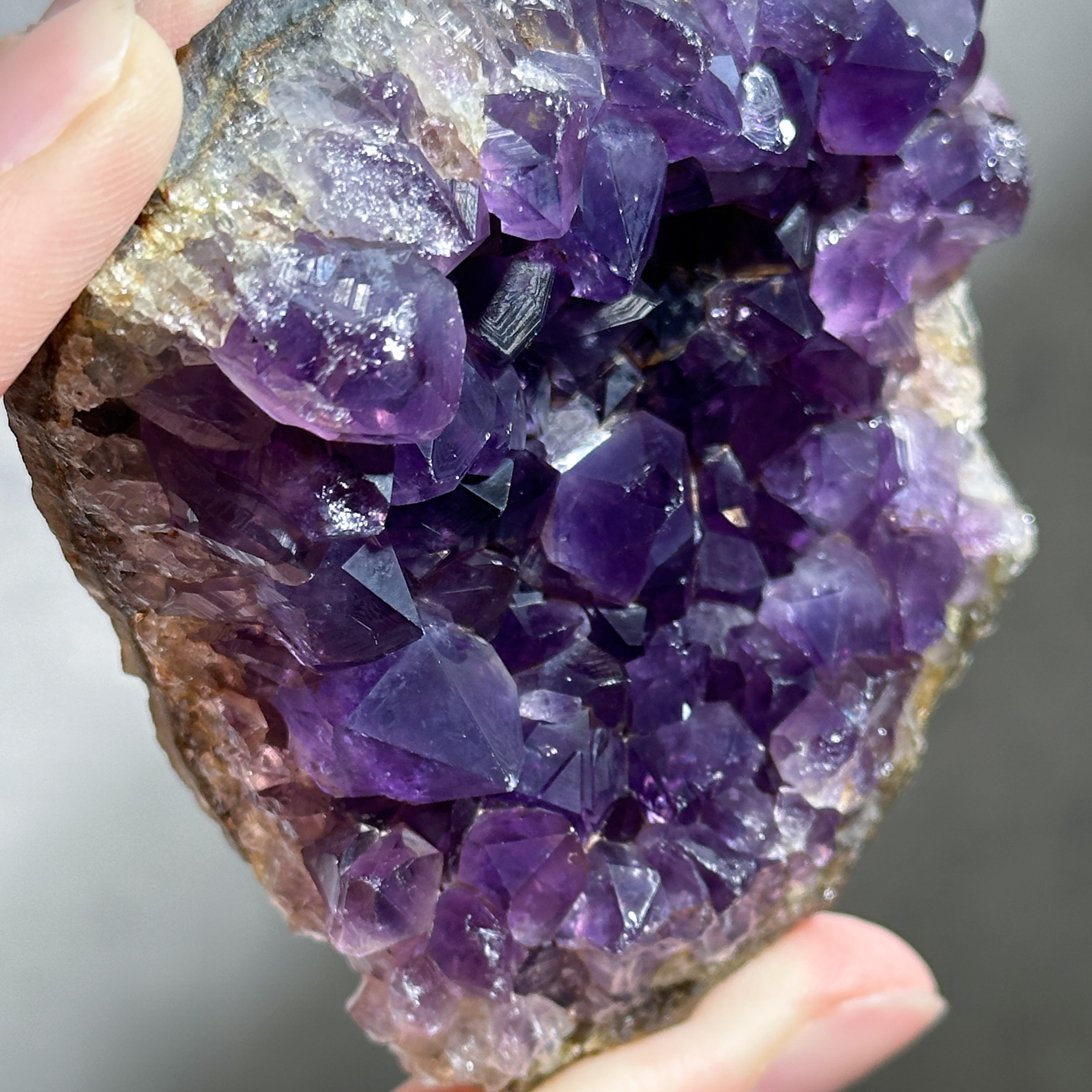 天然石　ウルグアイ産　アメジストドーム　帝王紫　　天使の指紋　No.827 天使の指紋◎ウルグアイ産アメジスト 原石83◇ Amethyst