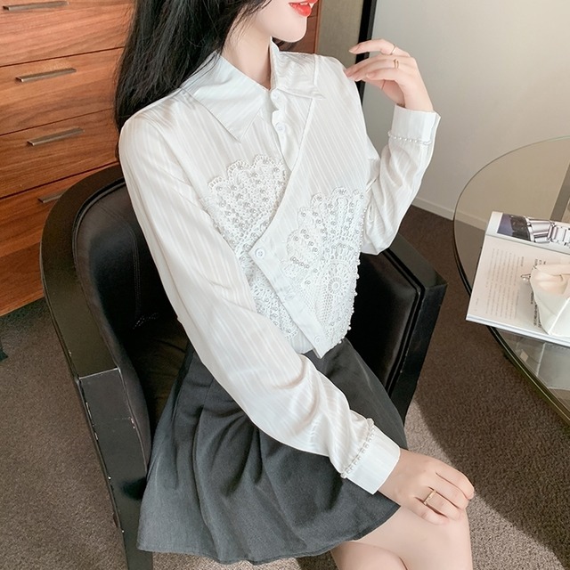 トップス レディース 送料無料 シャツ ブラウス 長袖 襟付き アシンメトリー ビッグカラ— ビーズ レース ラップ ゆったり フリーサイズ ゆる 透け感 抜け感 こなれ感 シック クール カッコイイ かっこいい 個性的 華やか 派手 無地 春 春服 春物 秋 秋服 秋物 10代 20代 普段使い 重ね着 着回し おしゃれ お洒落 ラフ カジュアル 前開き シルバー 銀 ブラック 黒 グレー 灰色 涼し 通気性 薄手 ポリエステル シフォン シフォンシャツ ワイド 存在感 モード系 エキゾチック デート