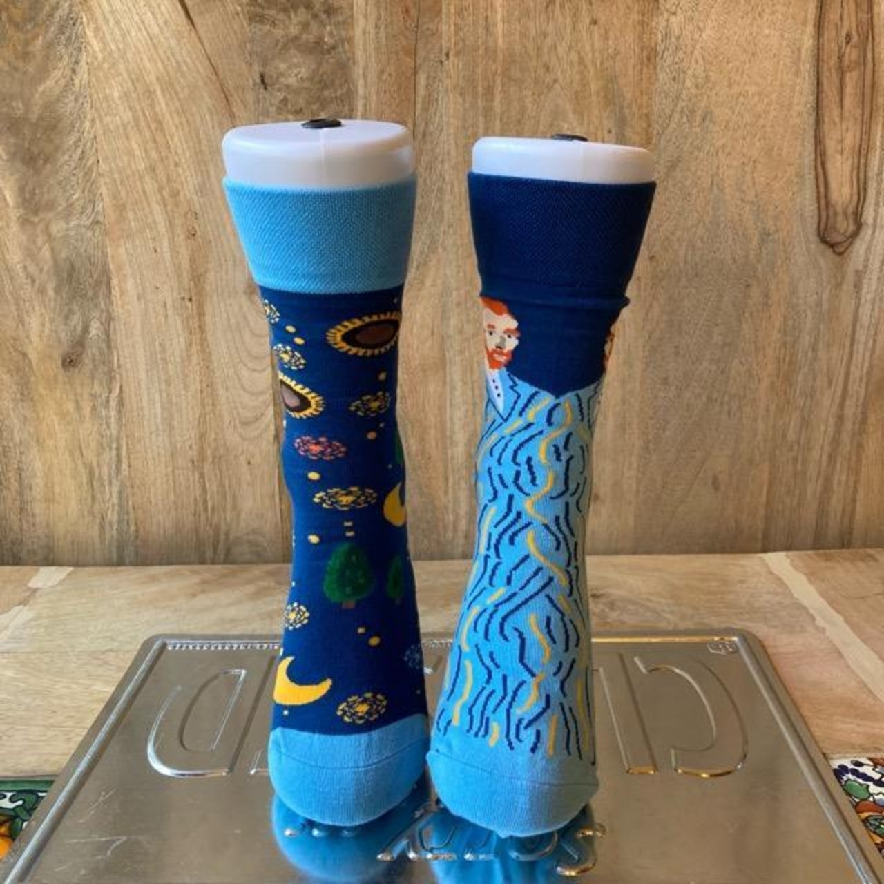 TOPANGA SOCKS Lady's　アシンメトリーソックス　gogh　ゴッホ　ブルー　ひまわり　月夜　アートソックス　　靴下　ユニーク　プチギフト　クルーソックス