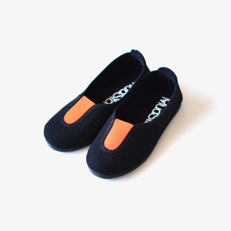 〈 La Cadena 〉GIMNASIA PANEL COLOR SLIP ON BLACK x ORANGE 17-21cm