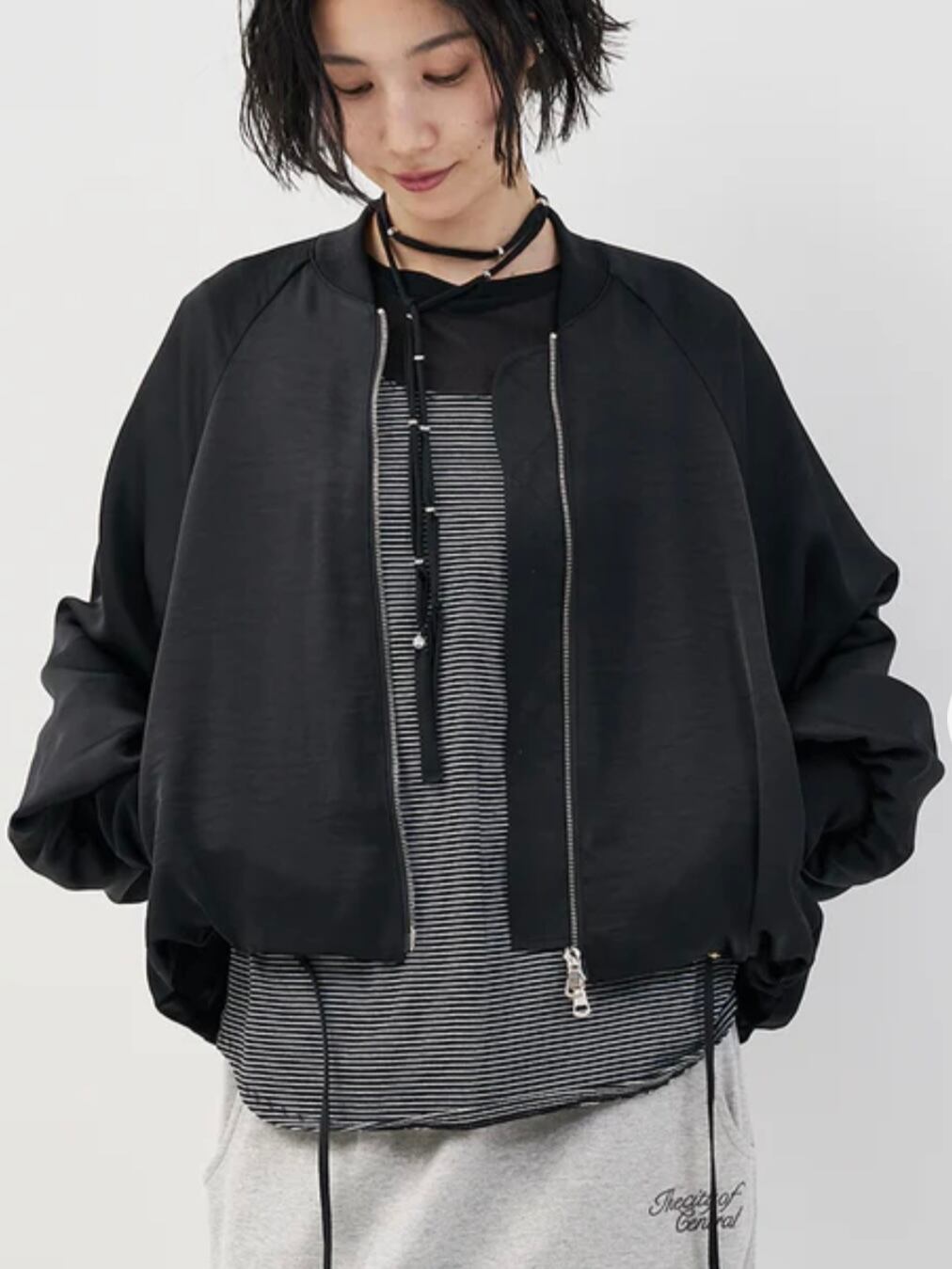 【送料無料】CHIGNON(シニヨン) サテンボリュームブルゾン アウター 4654-033MK