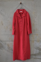 Wide-sleeve red dress