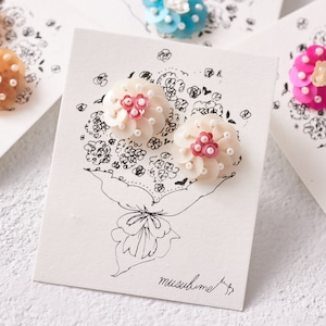 Bouquet piressed earring ( white × pink )