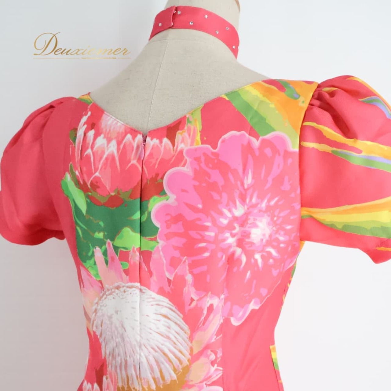 フラダンス 衣装 FANCY DRESS ファンシードレス ワンピース ドレス ピンク系 アシンメトリー チョーカー ラインストーン プロテア柄 花柄 かわいい 華やか 鮮やか 明るい 緑 黄 白 ハワイアン アロハ ハワイアンプリント ダンス レッスン 練習 ワンピースドレス ハワイアンワンピース フラドレス 練習用 フラダンスレッスン レッスン衣装 練習着 ダンス衣装 キッズ 大人 フェミニン きれいめ カラフル 綺麗 プリント柄 花柄プリント チョーカー付き イベント 発表会 舞台 衣装セットアップ