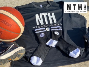 “NTH SOCKS” colour Black×White