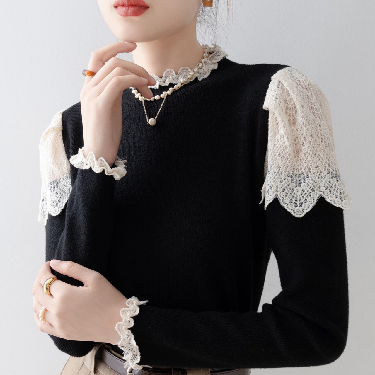 ショルダーレース ブラック ニット