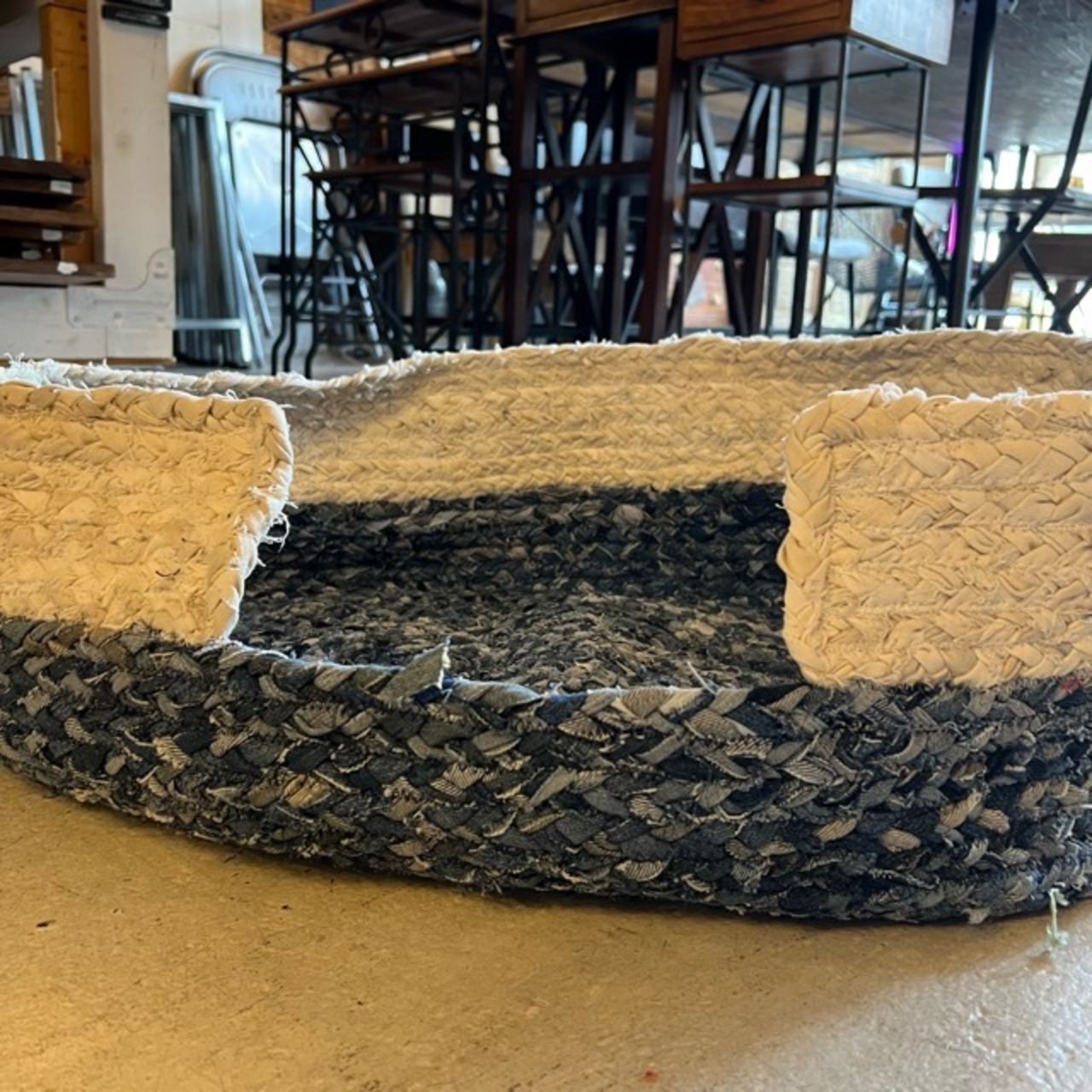 TOPANGA Homefurnishing　Recycled Multicolor Pet Rug  Blue Large　リサイクルマルチカラーペットラグブルー  ラージサイズ　デニム　犬　猫　中型犬 大型犬