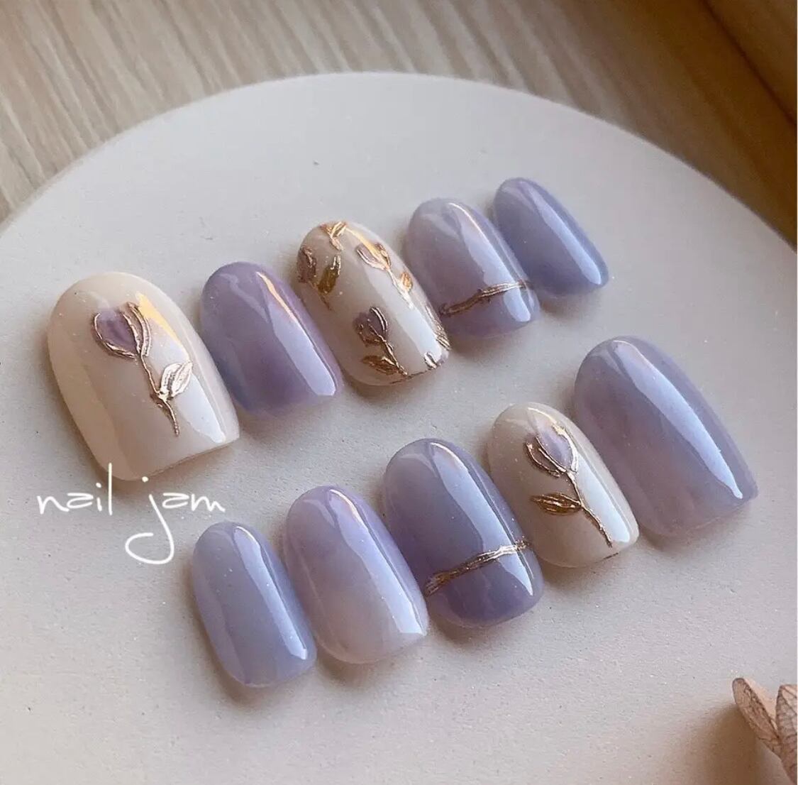 Purple tulip 【淡いパープルのミラーチューリップ No.007】 | nail