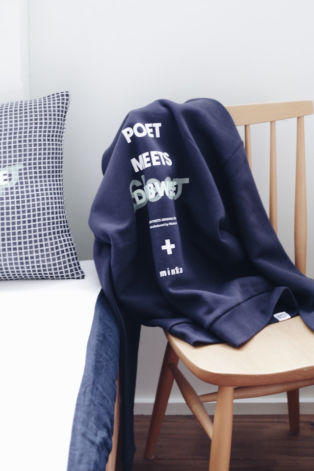 【minka × POET MEETS DUBWISE(ミンカ × ポエトミーツダブワイズ)】 POET MEETS SLEEPER HALF ZIP SWEAT