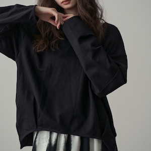 round neck slit long sleeve shirt