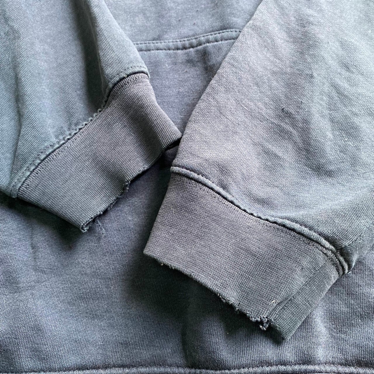 Umbro アンブロ フロントロゴ刺繍 スウェット パーカー トレーナーメンズxl 古着 ネイビー 紺 パーカー Cave 古着屋 公式 古着通販サイト