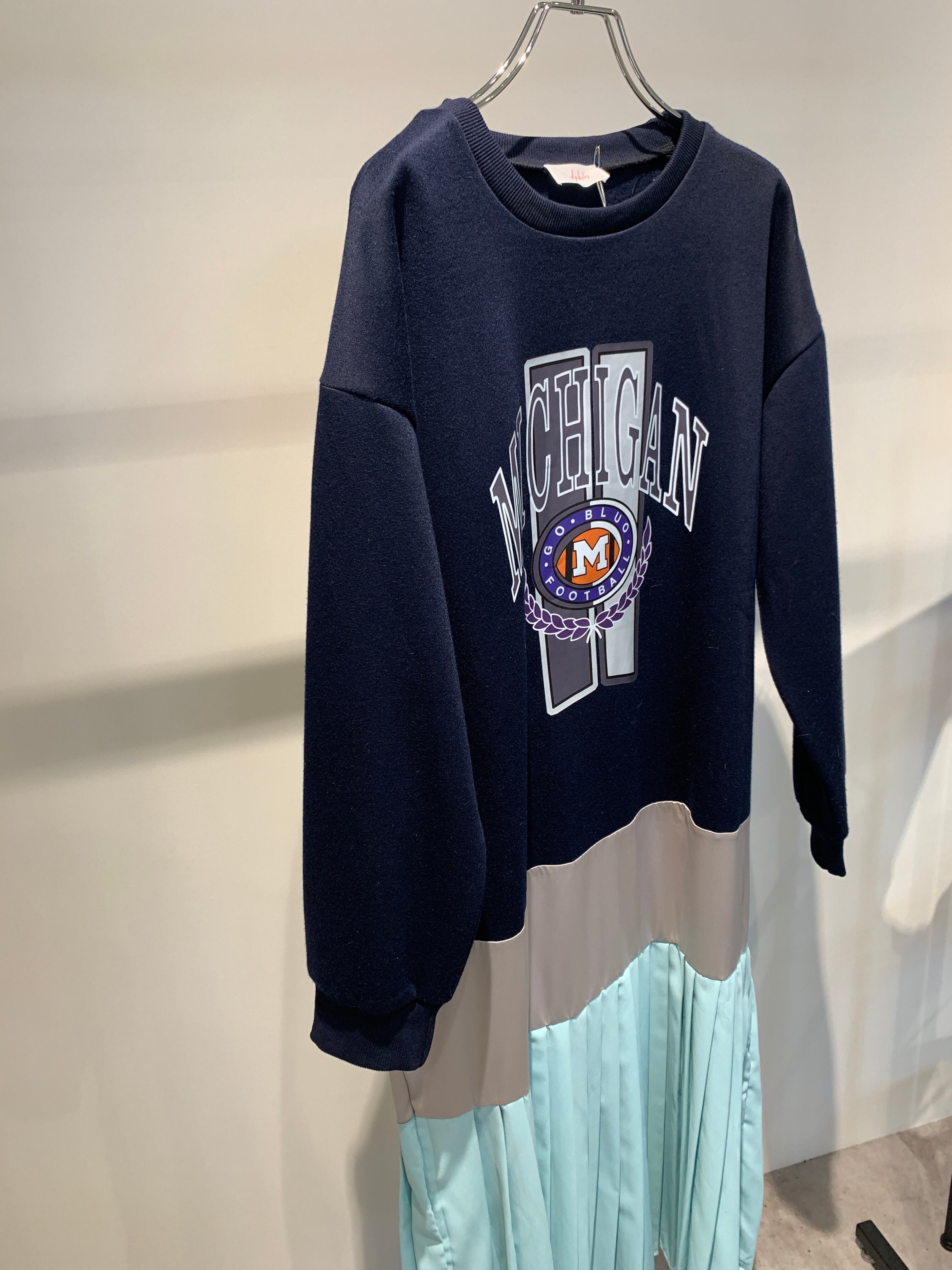 pleats docking sweat one-piece