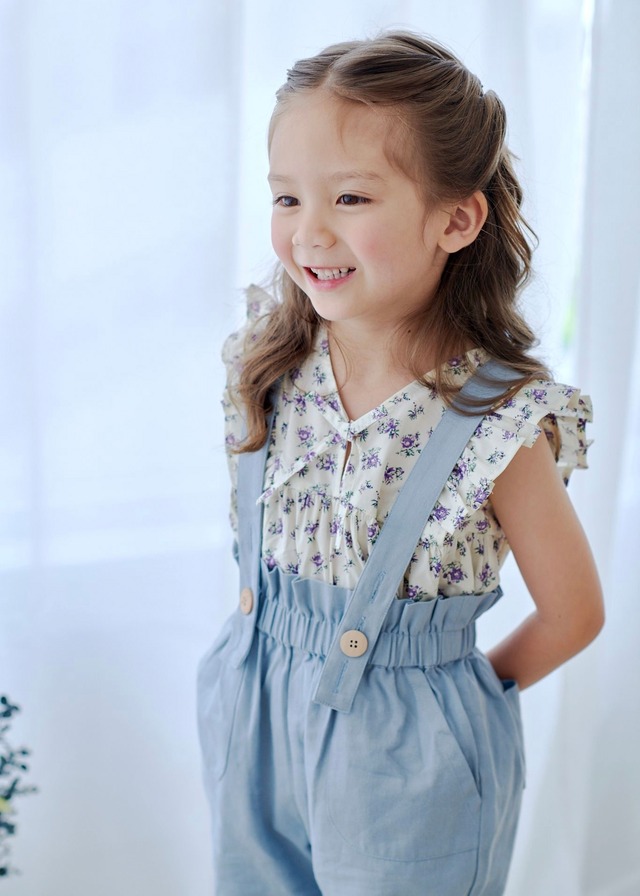 Vネックフリルブラウス〈Purple flower〉