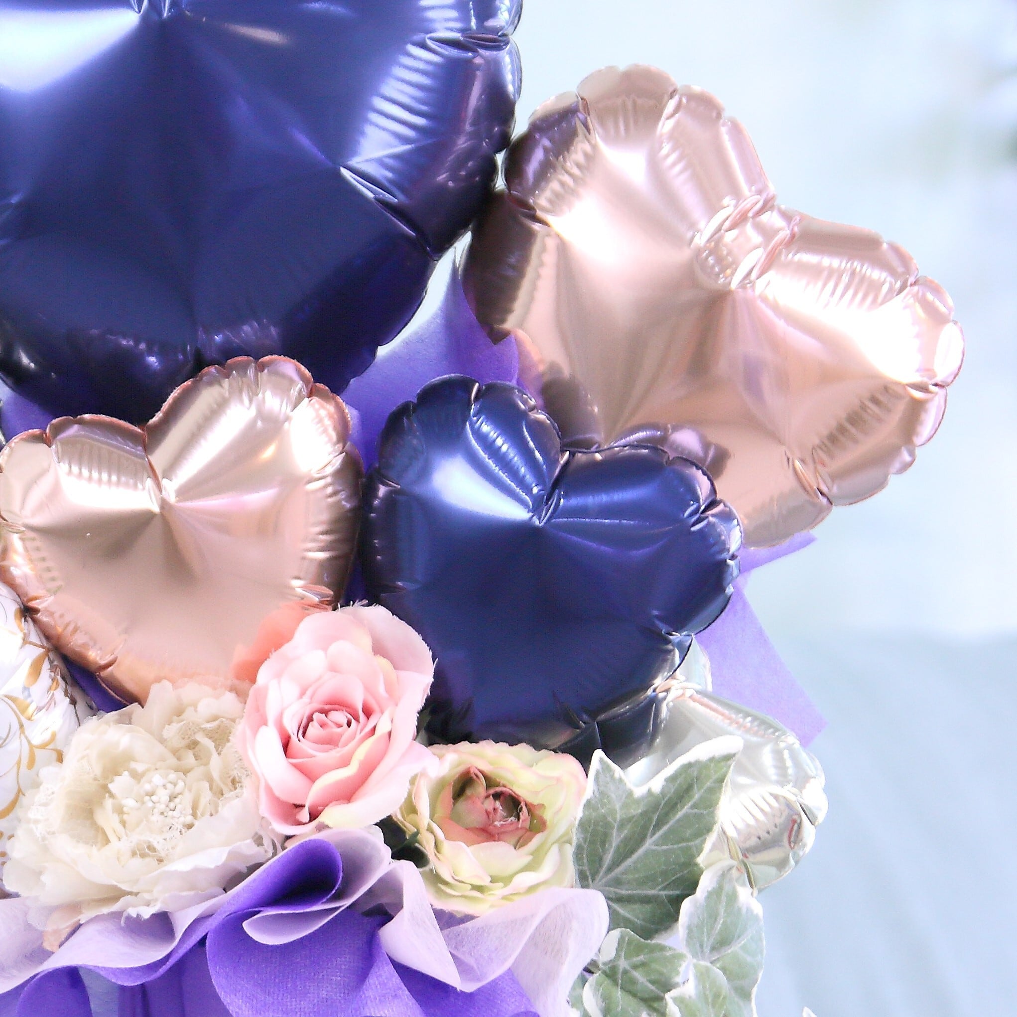 誕生日や記念日 開店祝いやウェディングなど様々なお祝いに卓上バルーンギフト ネイビー ローズゴールド 送料込み 引き取りの場合5 000円 バルーンショップ E スマイル バルーンギフトオンラインショップ