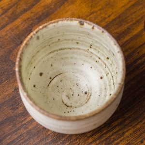 白マット釉 粉引き湯呑（フリーカップ・湯呑み）／くるり窯
