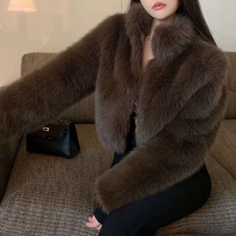 cropped faux fur jacket la2420
